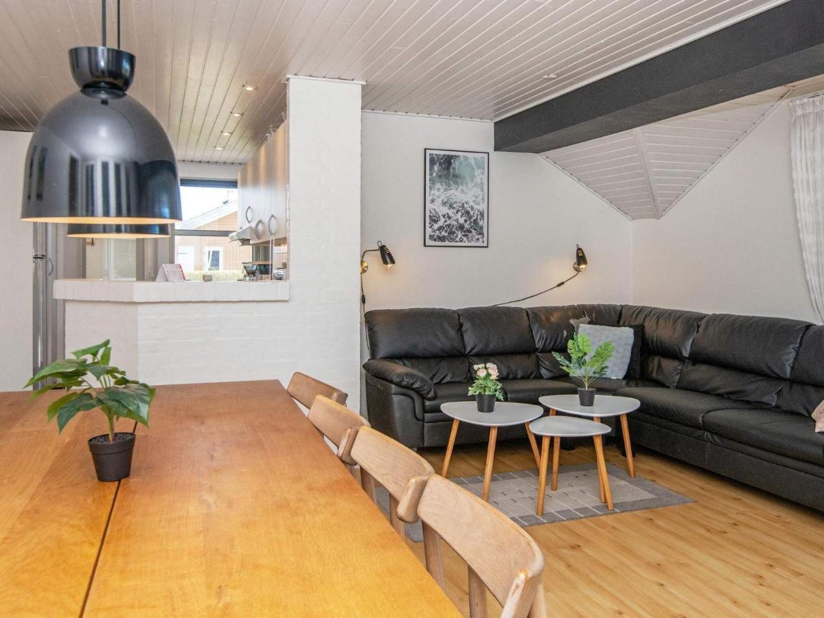 10 Person Holiday Home In Juelsminde Sonderby  Екстериор снимка