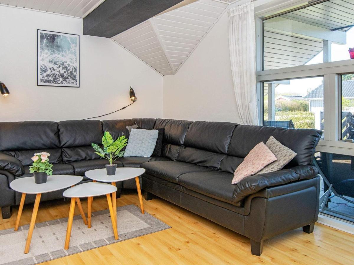 10 Person Holiday Home In Juelsminde Sonderby  Екстериор снимка